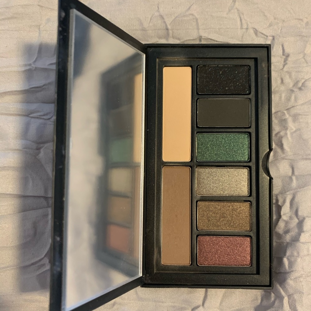 Eyeshadow Palette